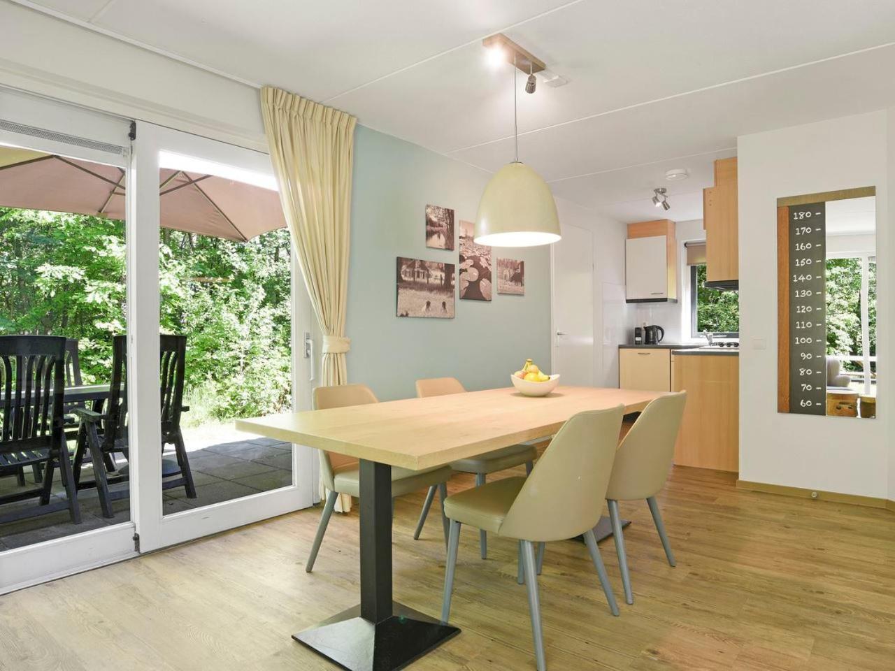 Luxury 4-Person Bungalow In The Holiday Park Landal Twenhaarsveld Holten Exterior foto